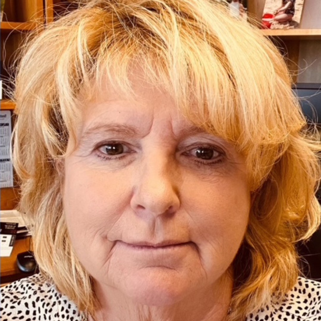 Nancy Marshall Headshot