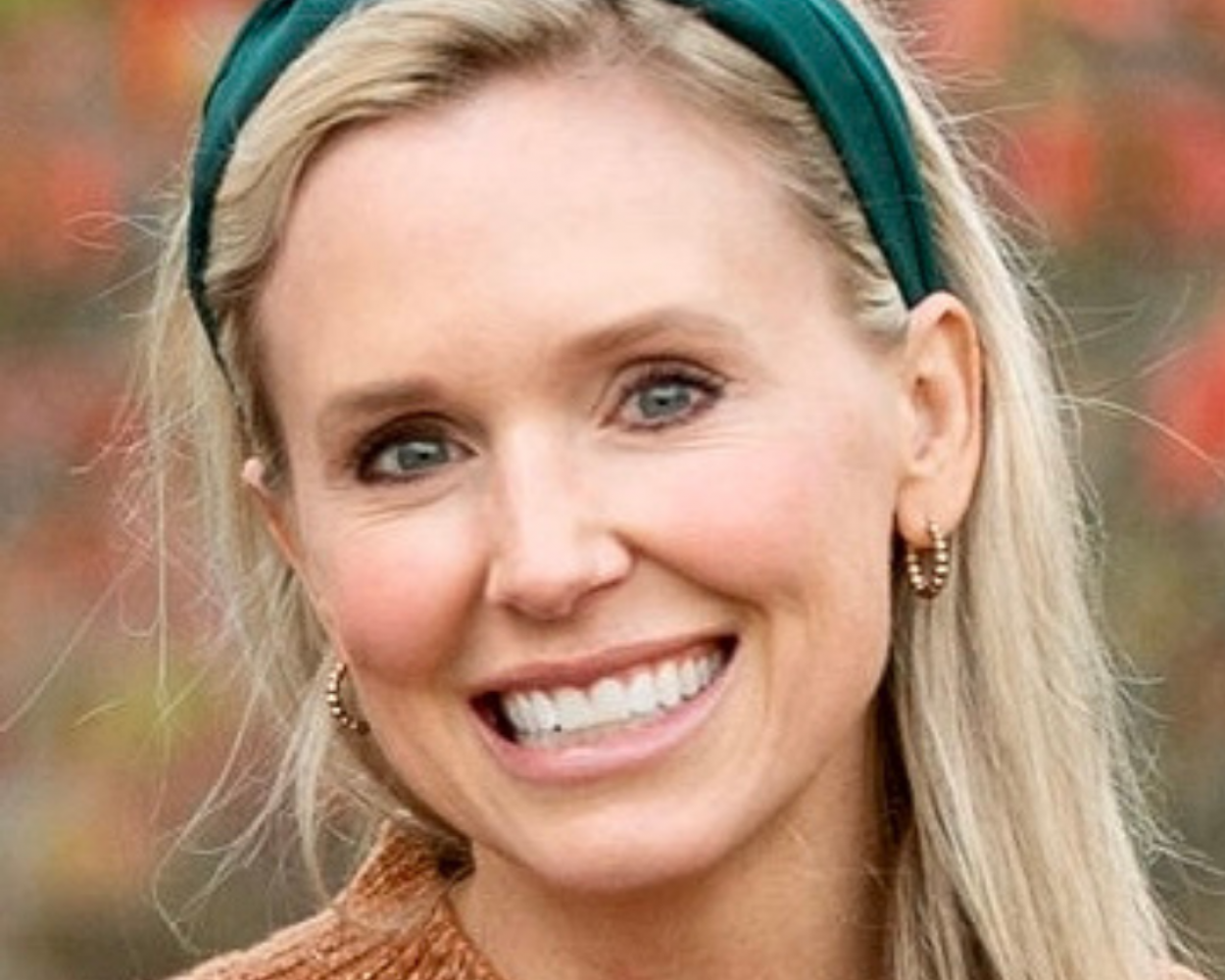 Diane Arnold Headshot